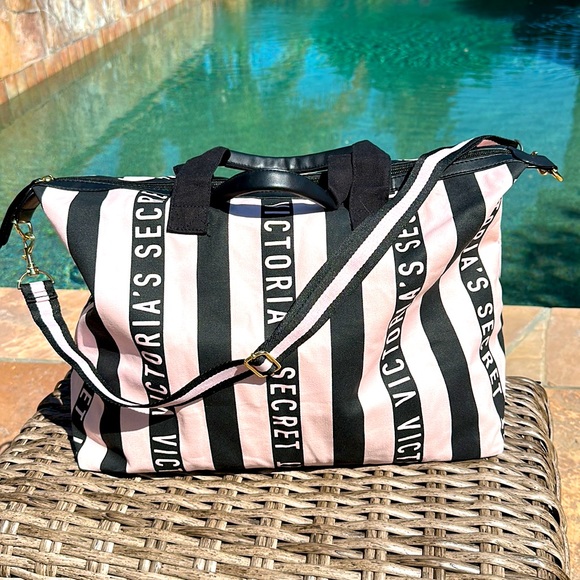 Victoria’s Secret Pink/Black Striped Overnight Bag - Picture 3 of 17